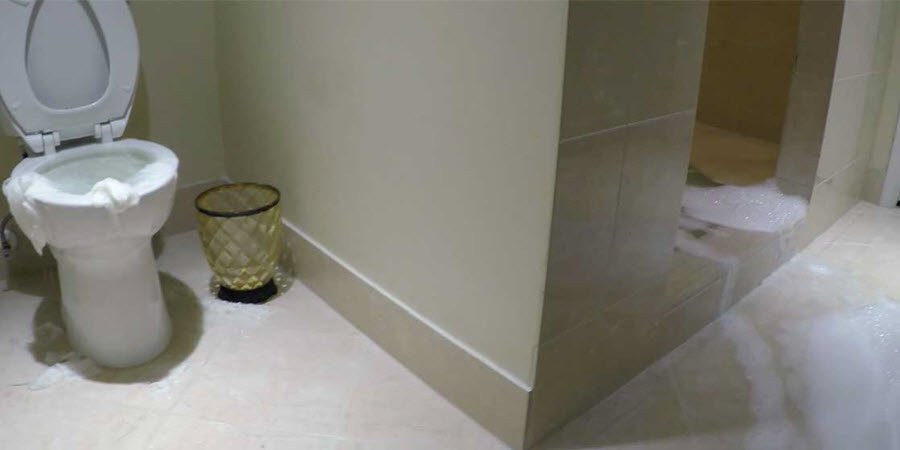 sewage cleanup Los Angeles in bathroom
